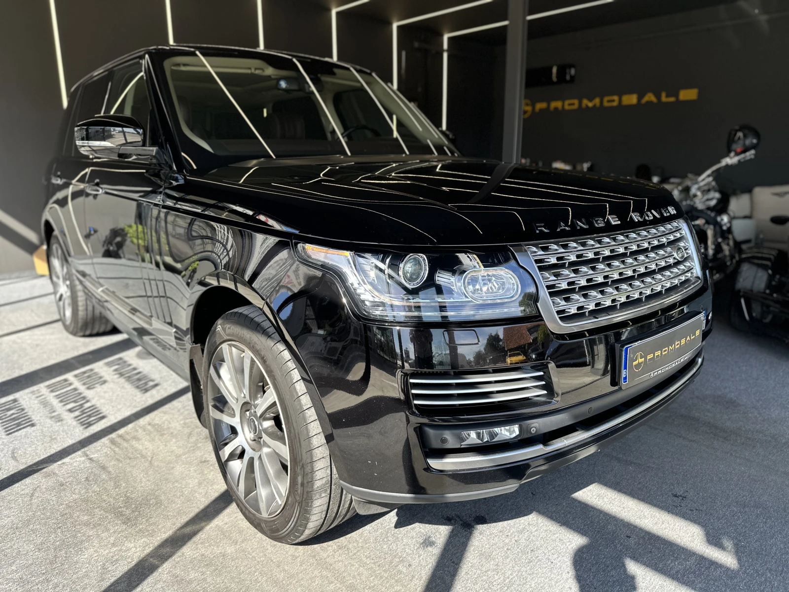 Land Rover Range rover Autobiography* Pano* TV* Поръчково изпълнение - изображение 3