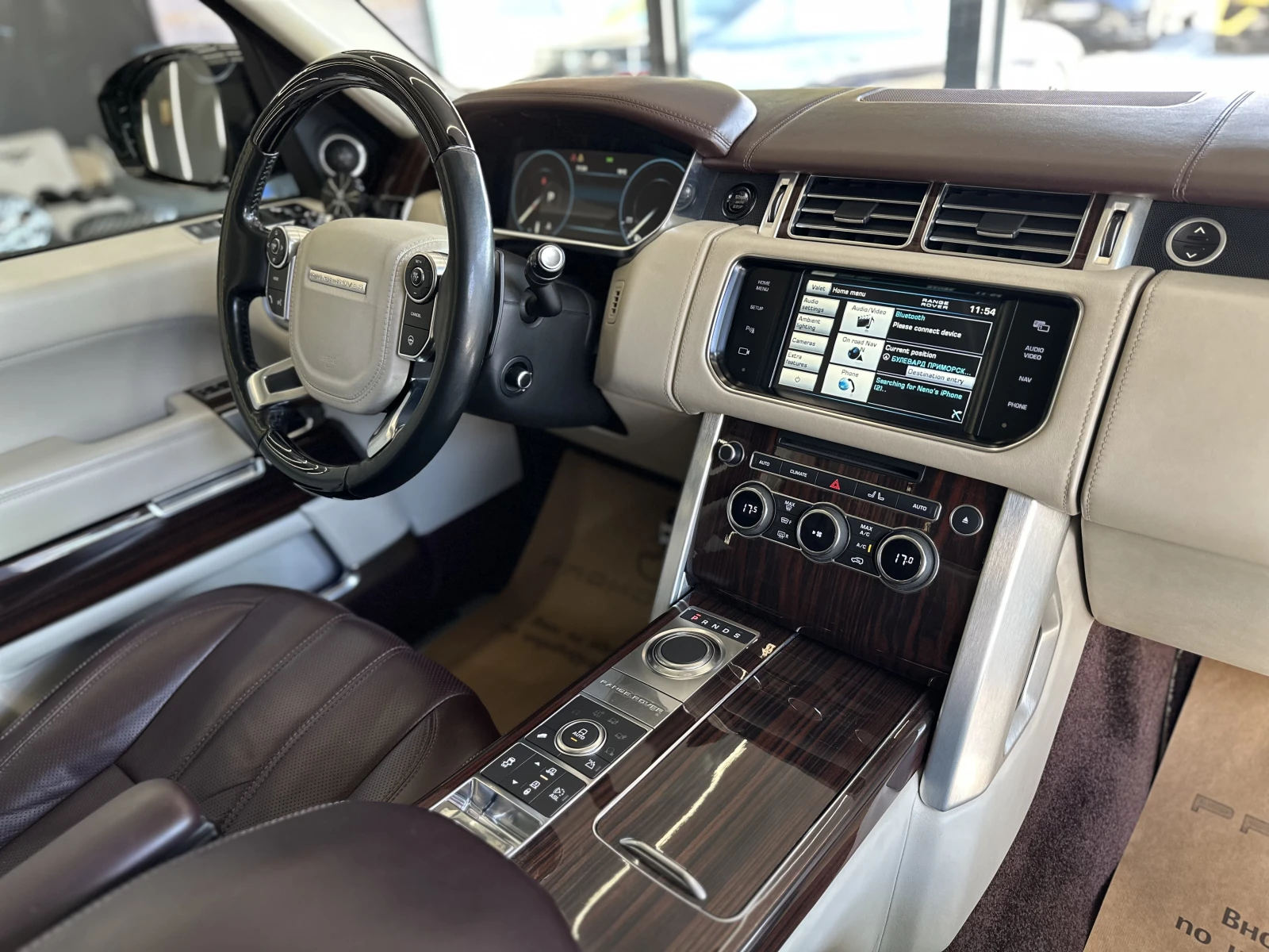 Land Rover Range rover Autobiography* Pano* TV* Поръчково изпълнение - изображение 9