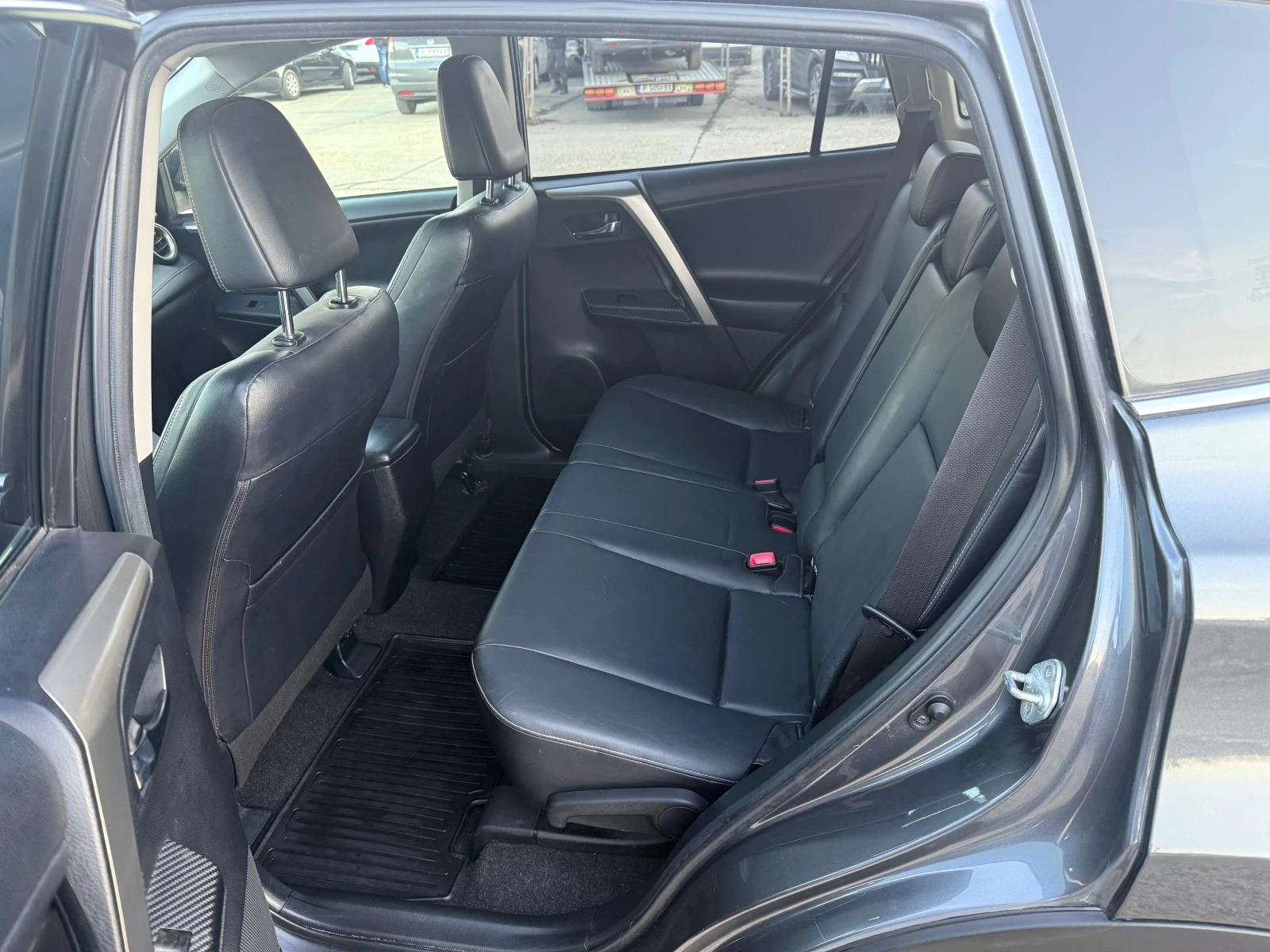 Toyota Rav4 2.2 D4D AWD | Mobile.bg   14