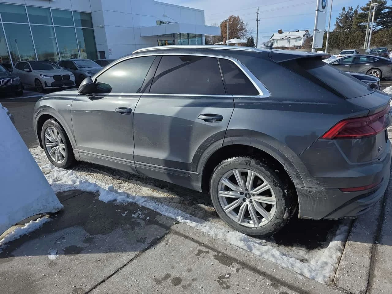 Audi Q8 * Technik * CARFAX * ПАНОРАМА * KEYLESS * ПОДГРЕВИ - изображение 2