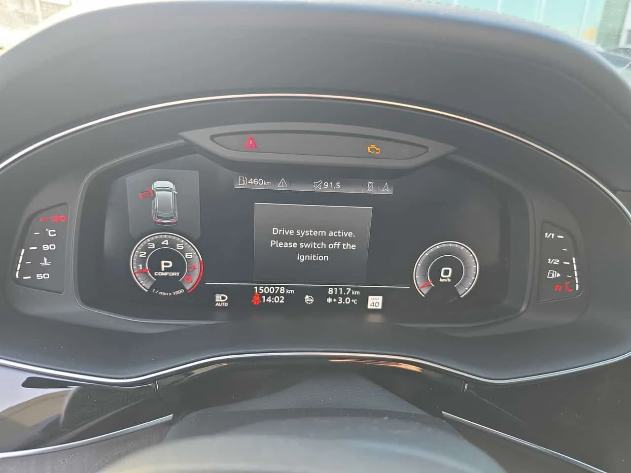 Audi Q8 * Technik * CARFAX * ПАНОРАМА * KEYLESS * ПОДГРЕВИ - изображение 8