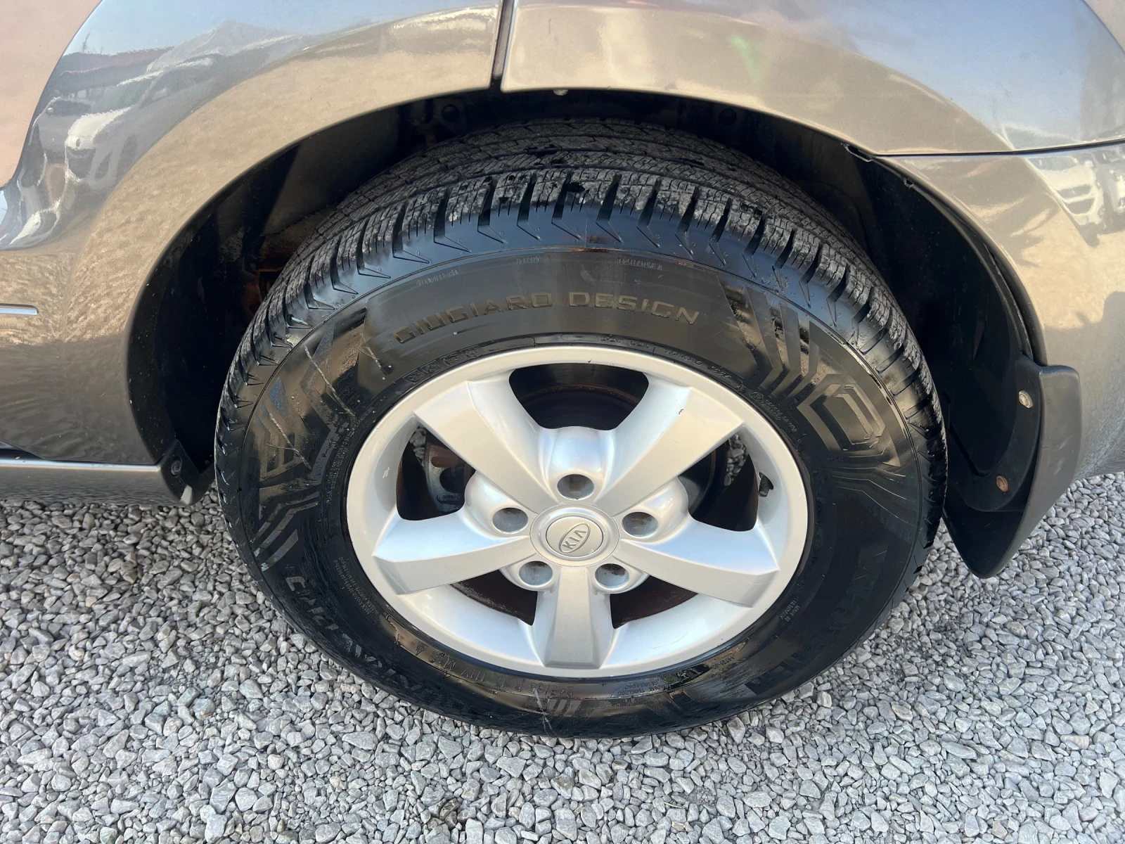 Kia Sorento STYLE II 3.3EX V6* AWD* АВТОМАТИК* ШВЕЙЦАРИЯ* КОЖА, снимка 9 - Автомобили и джипове - 53864672