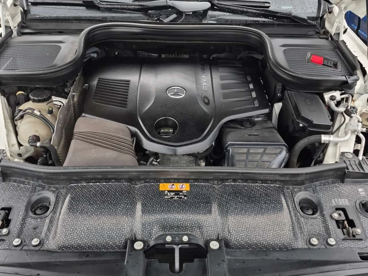 Mercedes-Benz GLE 450 4MATIC* DISTRONIC* BURMESTER* 360* PANO* , снимка 17 - Автомобили и джипове - 54183991