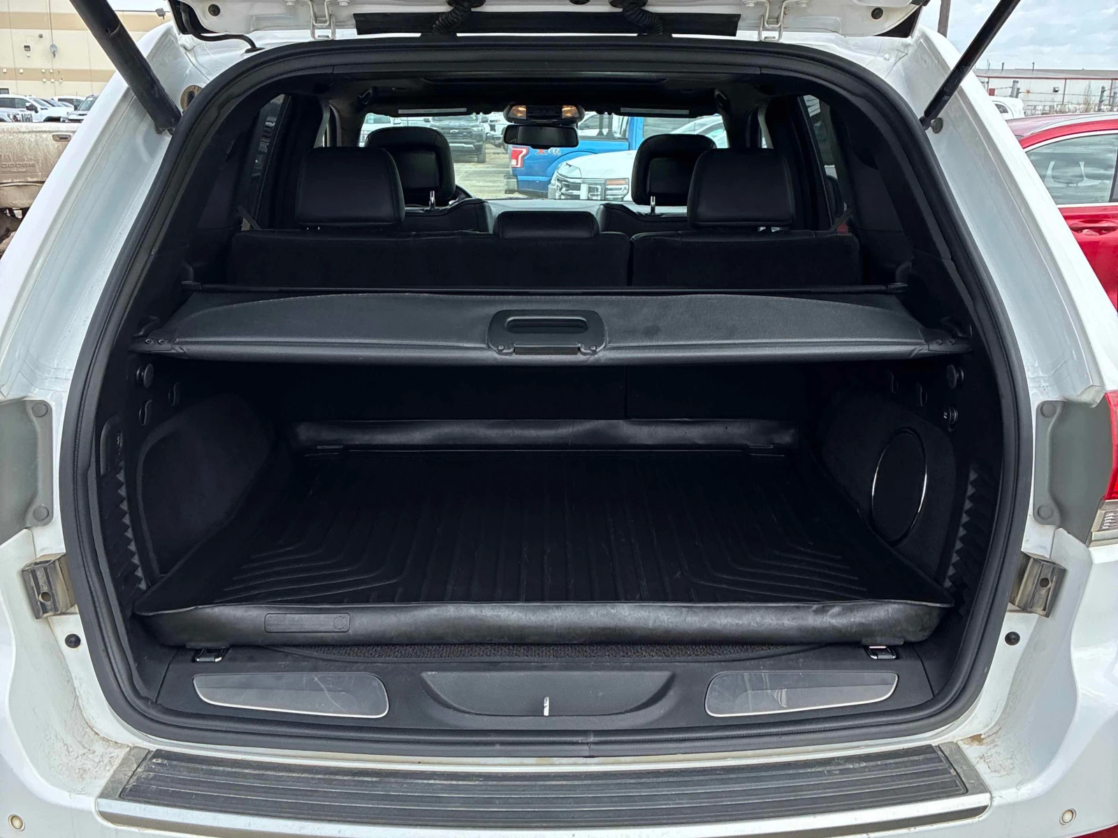 Jeep Grand cherokee Summit/AWD/5.7/1 СОБСТВЕНИК/, снимка 7 - Автомобили и джипове - 54387283