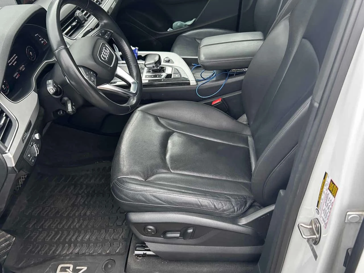 Audi Q7 MATRIX * ДИСТРОНИК* 360 КАМЕРА* ОБДУХВАНЕ* ПАНОРАМ, снимка 17 - Автомобили и джипове - 54577728