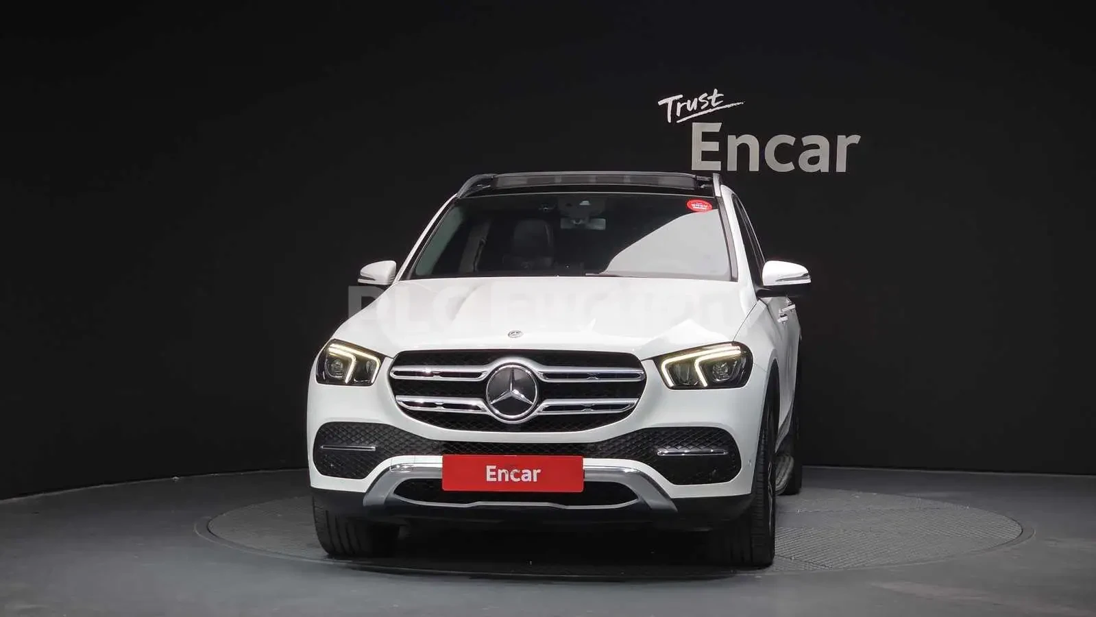 Mercedes-Benz GLE burmester* multibeam led* Parking Assist, снимка 2 - Автомобили и джипове - 54646910