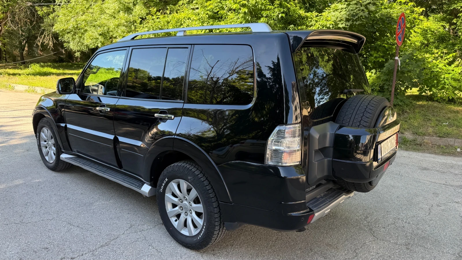 Mitsubishi Pajero 3.2D, 6+ 1, снимка 9 - Автомобили и джипове - 54714502