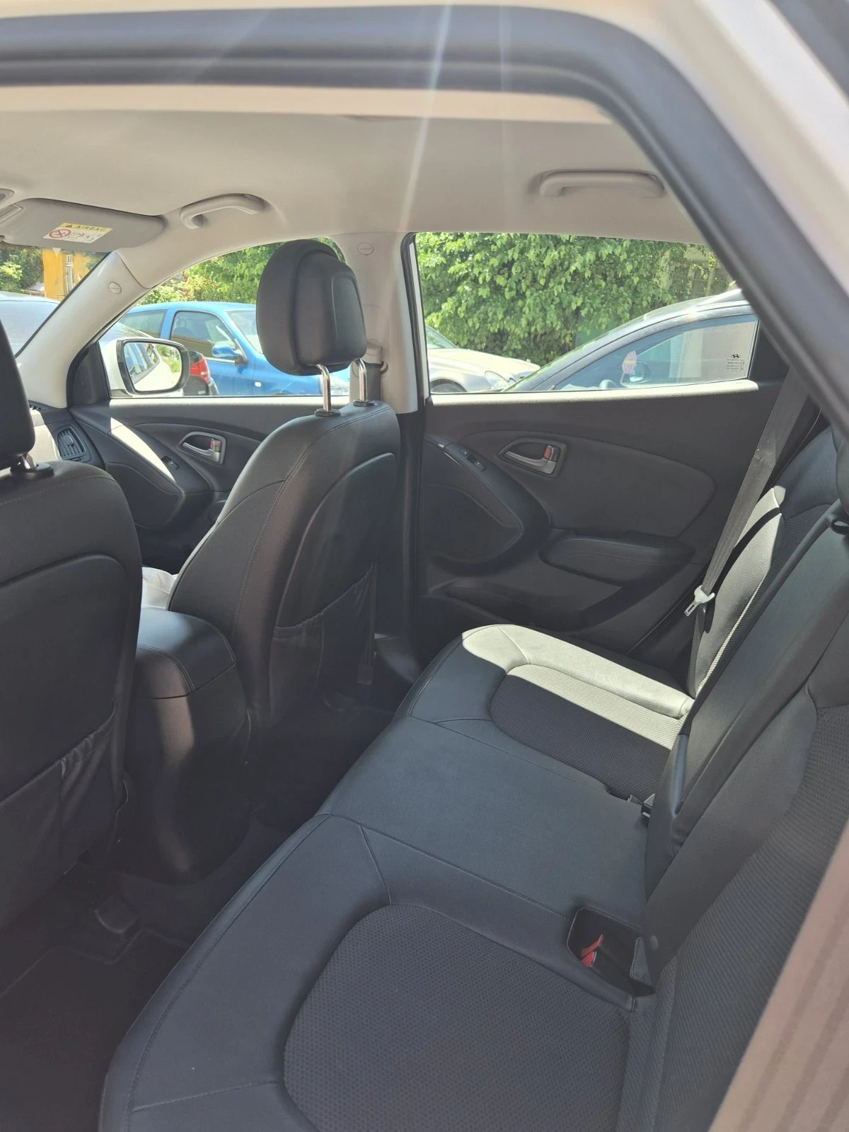 Hyundai IX35, снимка 4 - Автомобили и джипове - 54930037