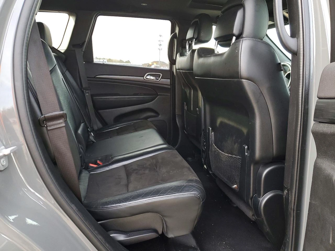 Jeep Grand cherokee 3.6l Laredo, снимка 11 - Автомобили и джипове - 55107274