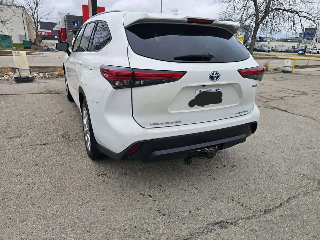 Toyota Highlander HYBRID LIMITED | 8 МЕСТЕН | AWD | CARFAX | , снимка 4 - Автомобили и джипове - 55515880