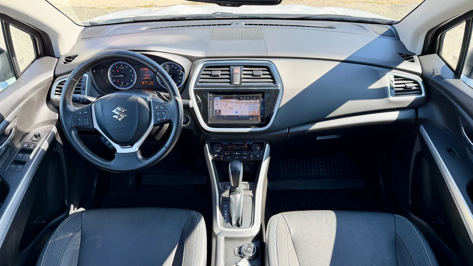 Suzuki SX4 S-Cross 4x4 Автоматик Внос ШВЕЙЦАРИЯ!PDC, LED, Автопилот, снимка 12 - Автомобили и джипове - 55815322