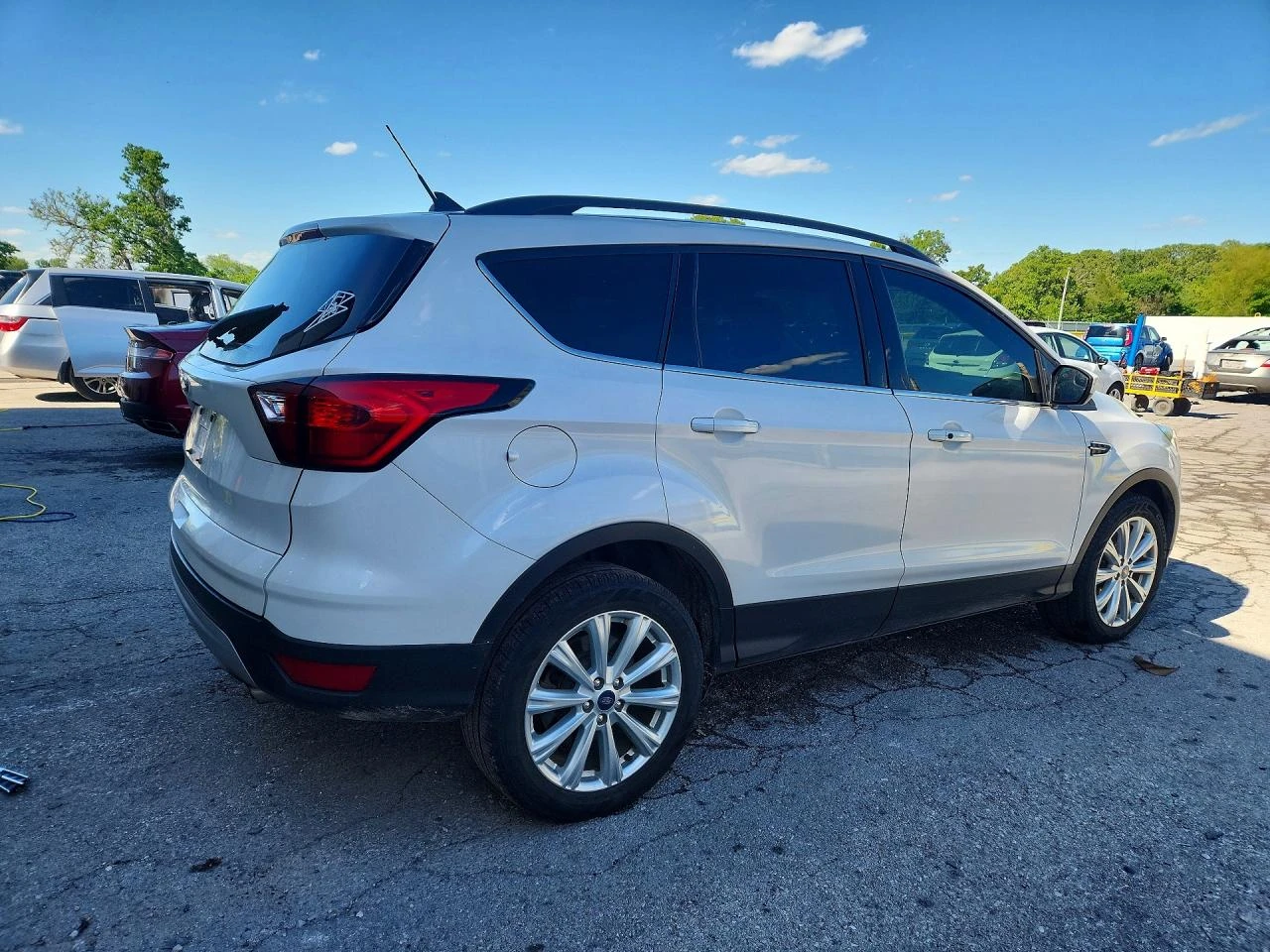 Ford Escape 1.5l Sel, снимка 3 - Автомобили и джипове - 56215108