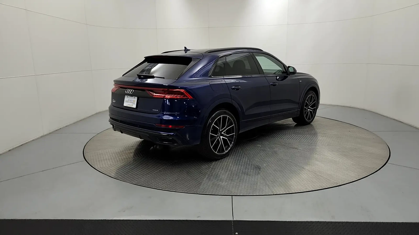 Audi Q8 55TFSI* MATRIX* S* LINE* BANG* OLUFSEN* ���������* | Mobile.bg � ����������� 2