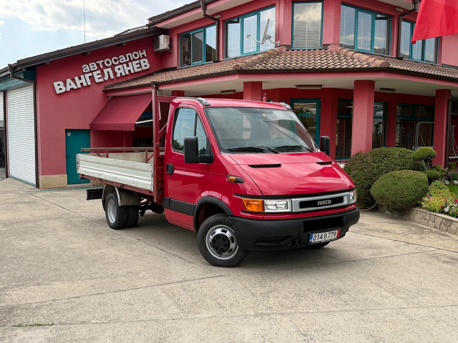 Iveco Daily 2.8HPT* 3.70 метра каросерия, снимка 10 - Бусове и автобуси - 55927390