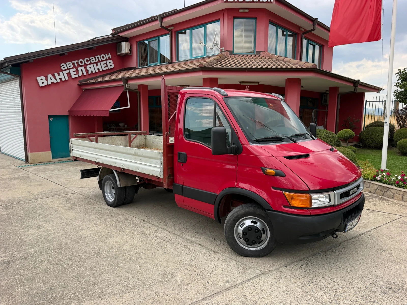 Iveco Daily 2.8HPT* 3.70 метра каросерия, снимка 9 - Бусове и автобуси - 55927390