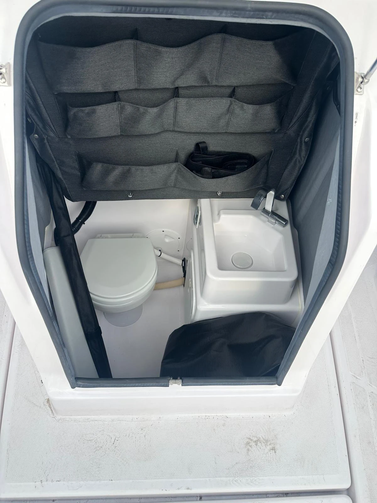 ������� ���� Axopar 22 JOBE | Mobile.bg � ����������� 13