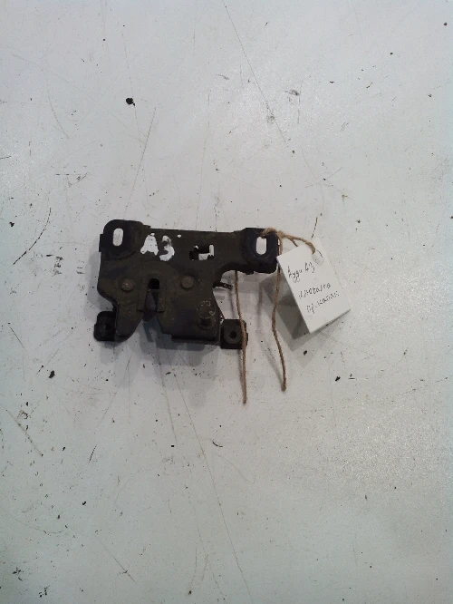 ключалка преден капак за Ауди А3 1