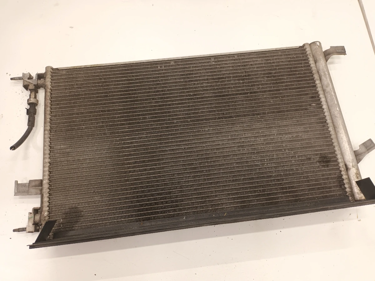     j 2.0 | Mobile.bg   1