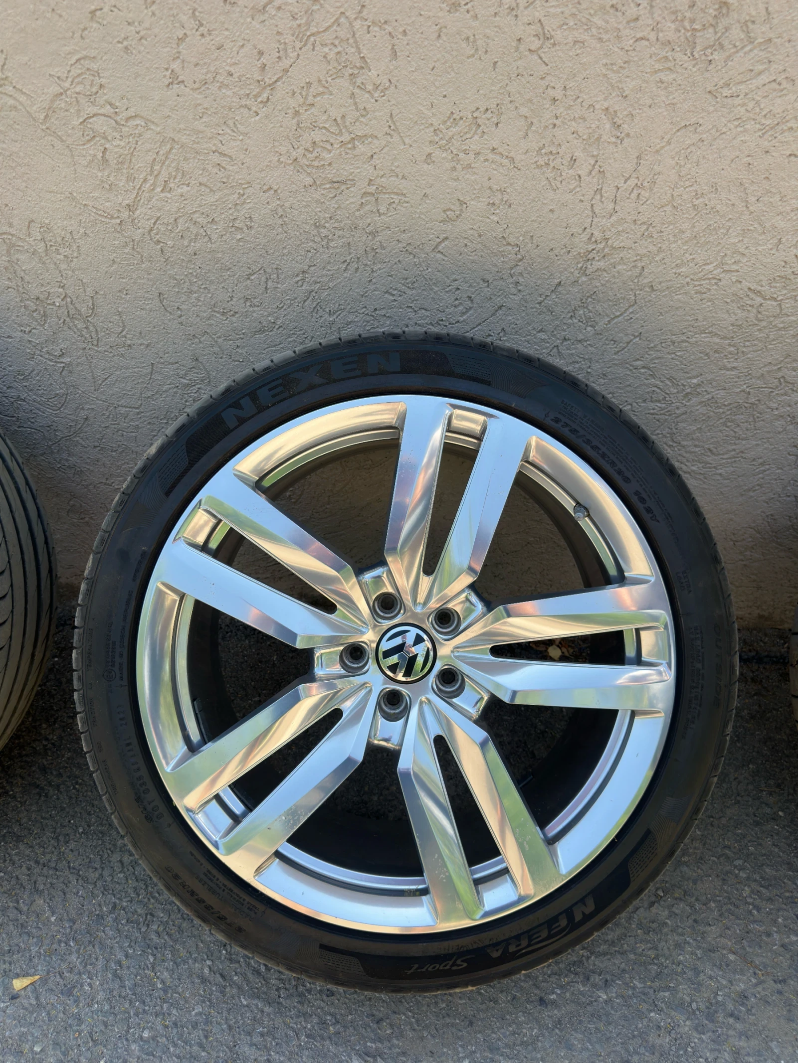    275/35R20  VW Phaeton | Mobile.bg   5