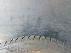 Гуми Летни 225/45R19, снимка 8 - Гуми и джанти - 41829259