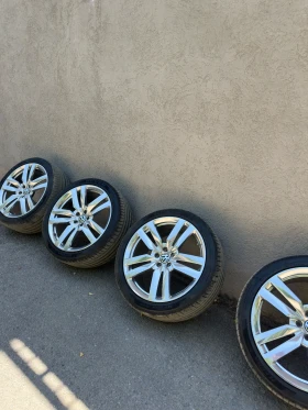        275/35R20  VW Phaeton