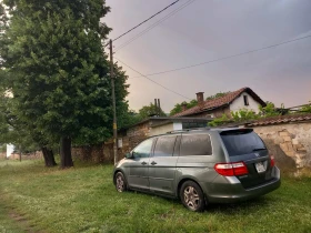 Honda Odyssey LX - изображение 4