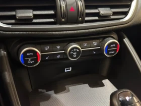 Alfa Romeo Giulia Ti AWD* ДИСТРОНИК* ЕДИН СОБСТВЕНИК* ОТ ОФИЦ.ДИЛЪР, снимка 10