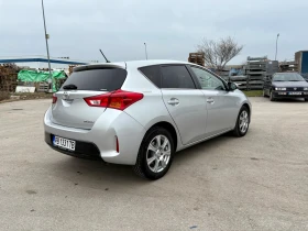 Toyota Auris 1.4 дизел, снимка 3