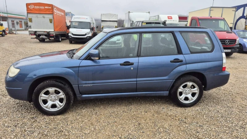 Subaru Forester 2.0H AWD, снимка 3 - Автомобили и джипове - 48164266