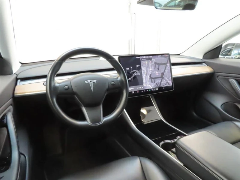 Tesla Model 3 FSD LONG RANGE, снимка 4 - Автомобили и джипове - 48720278