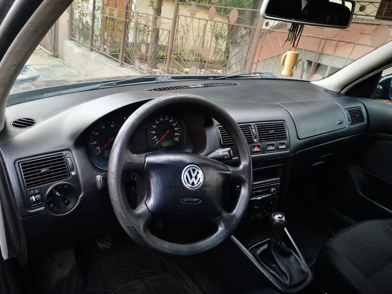 VW Golf, снимка 7 - Автомобили и джипове - 48766356