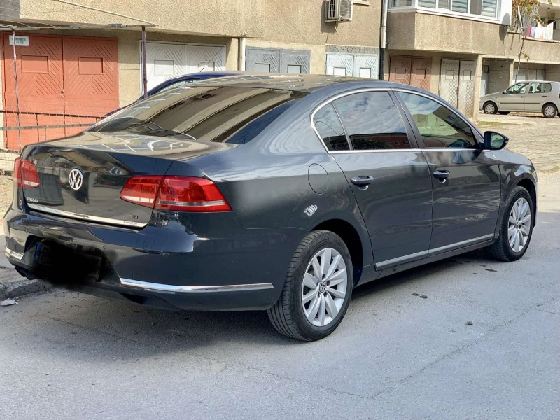 VW Passat, снимка 9 - Автомобили и джипове - 48832393