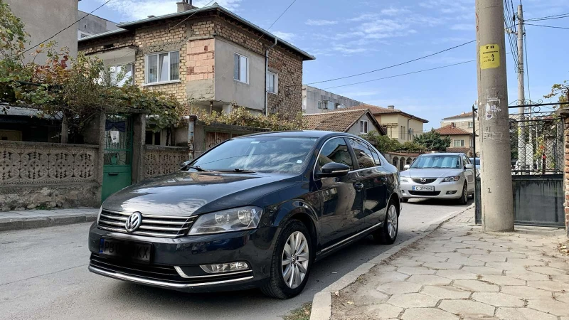 VW Passat, снимка 1 - Автомобили и джипове - 48832393