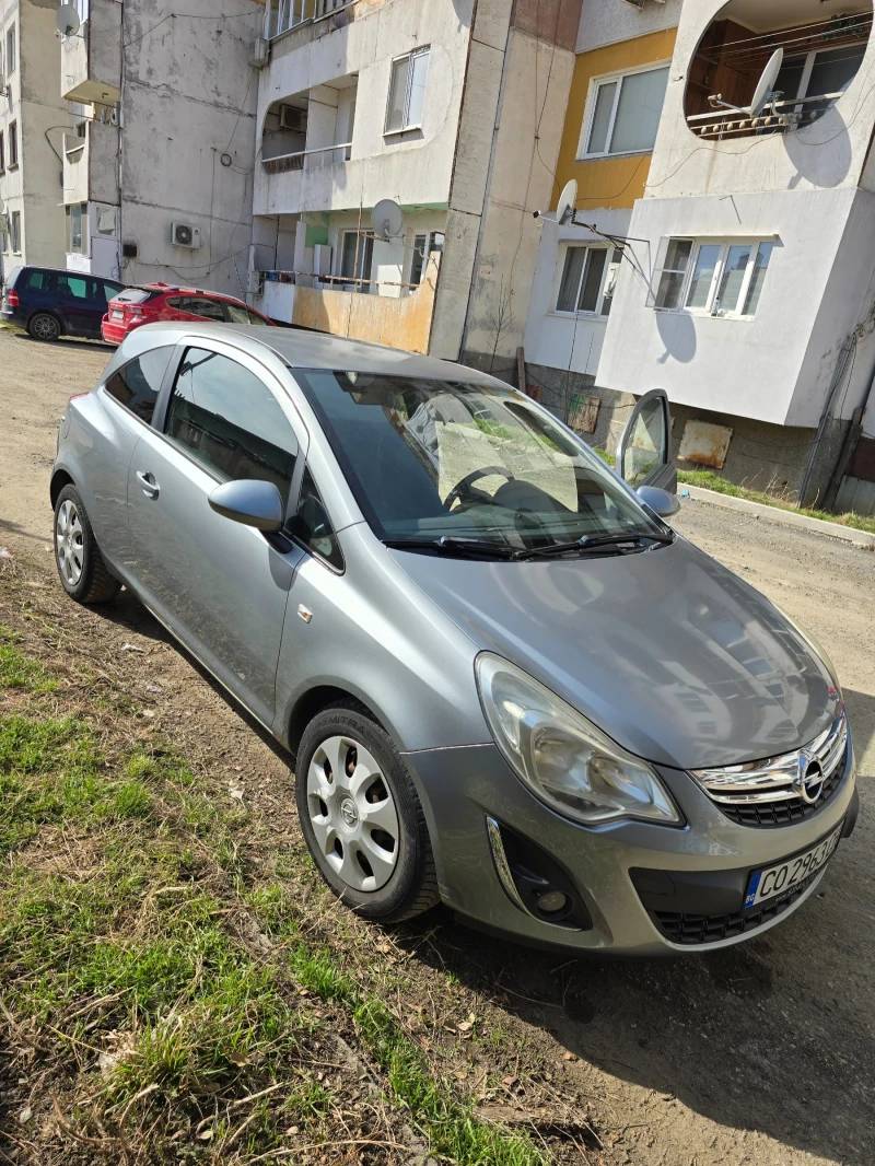 Opel Corsa, снимка 2 - Автомобили и джипове - 49442114