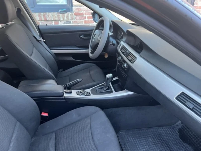 BMW 320, снимка 10 - Автомобили и джипове - 52036501