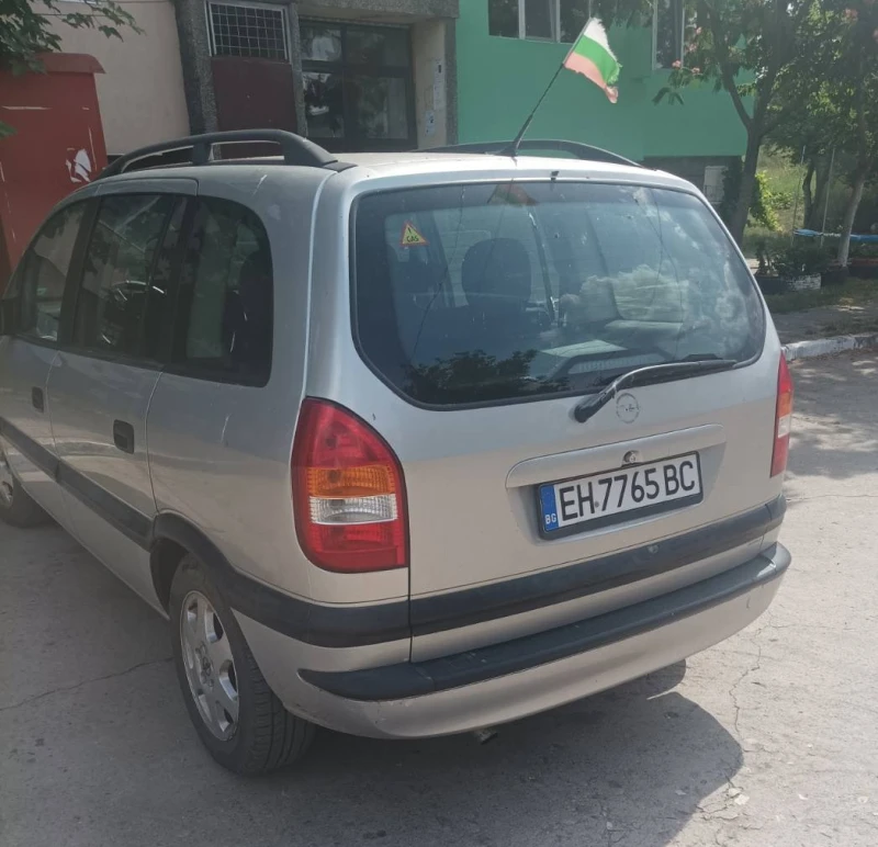 Opel Zafira A, снимка 4 - Автомобили и джипове - 52166576