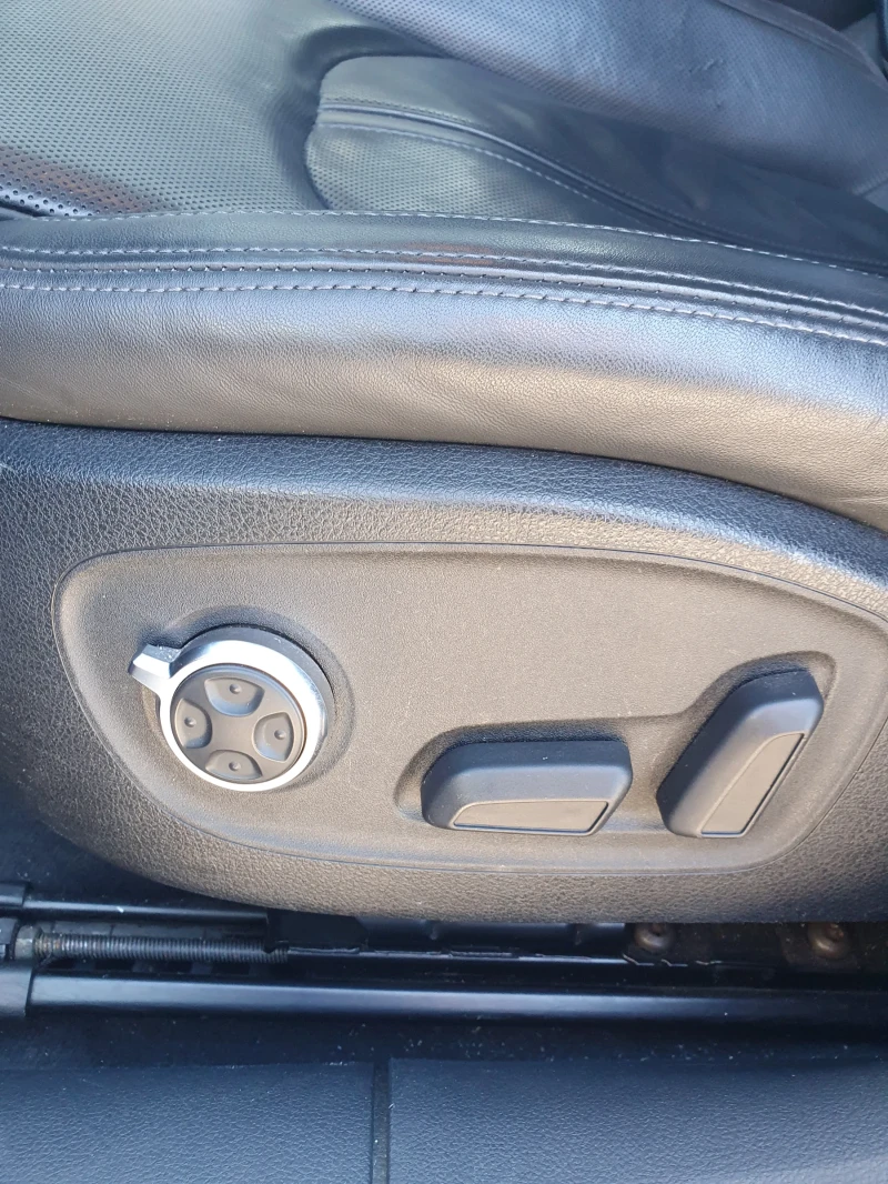 Audi A6  Biturbo * quattro * distronik * bosse* full full*, снимка 13 - Автомобили и джипове - 52486552