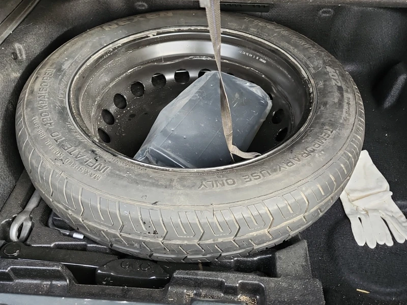 Mercedes-Benz GLE 450 * * CARFAX * * АВТО КРЕДИТ * * , снимка 10 - Автомобили и джипове - 52457941