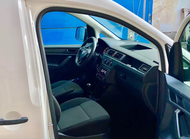 VW Caddy 2.0 TDI  105к.с., снимка 9 - Автомобили и джипове - 53137235