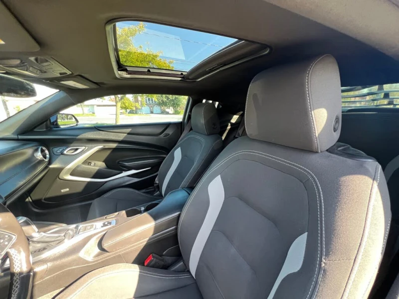 Chevrolet Camaro 1LT Coupe RWD * АвтоКредит* (ЦЕНА ДО БГ), снимка 6 - Автомобили и джипове - 53328720