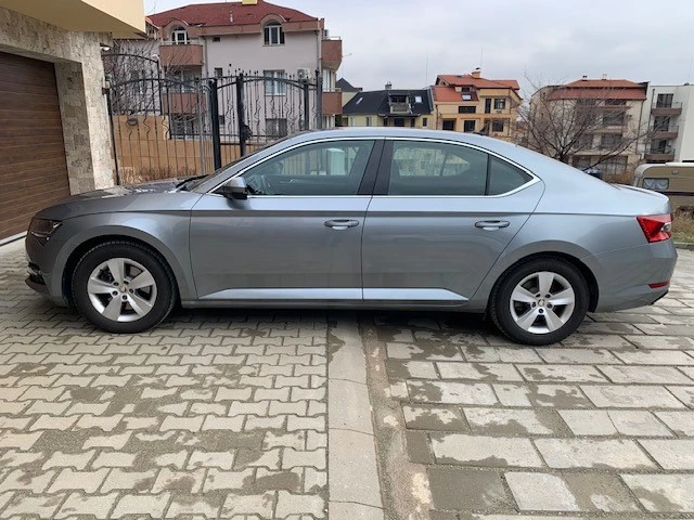 Skoda Superb AMB TS110 1.5A7F, снимка 2 - Автомобили и джипове - 48845693