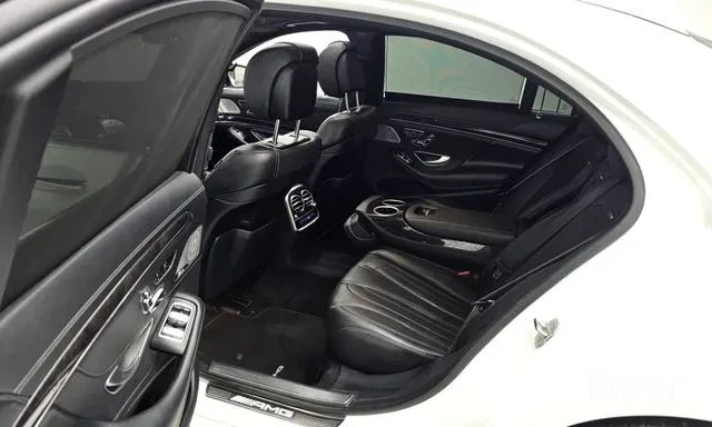 Mercedes-Benz S 63 AMG 4MATIC+ , снимка 9 - Автомобили и джипове - 55773029