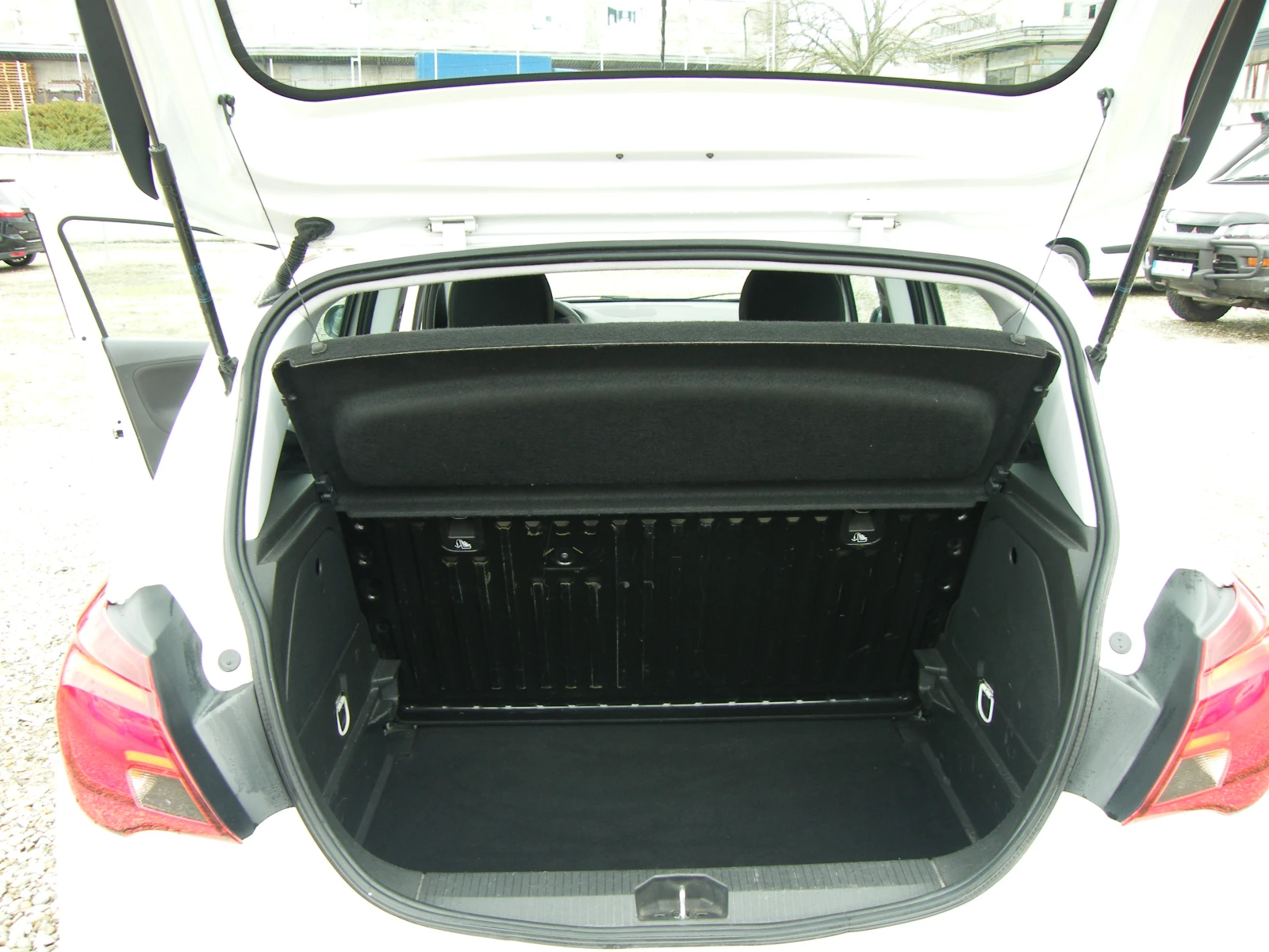 Opel Corsa 1.3CDTI EURO 6B | Mobile.bg — изображение 13