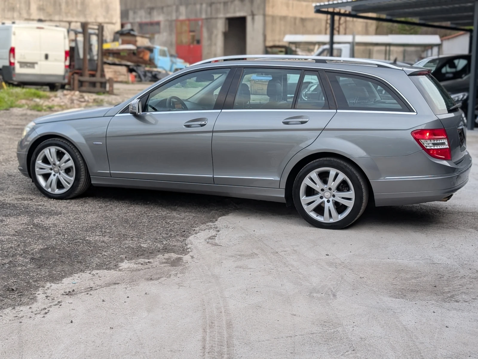 Mercedes-Benz C 200 2.2 CDI - изображение 7