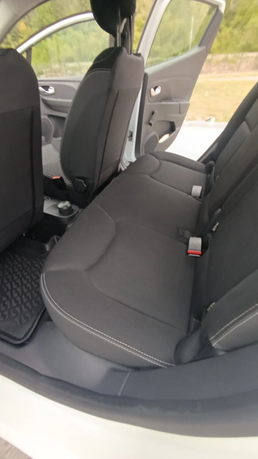 Renault Clio 1.5 dCi - изображение 8