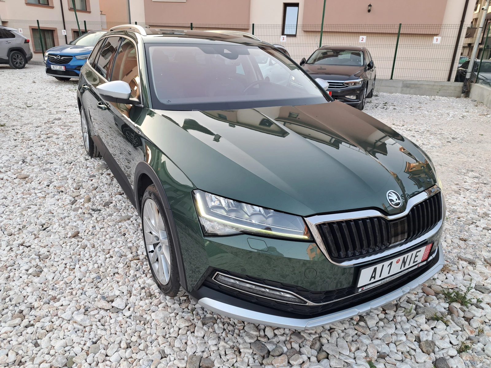 Skoda Superb Scout 2.0Tdi 200 к.с. 4х4 - изображение 3