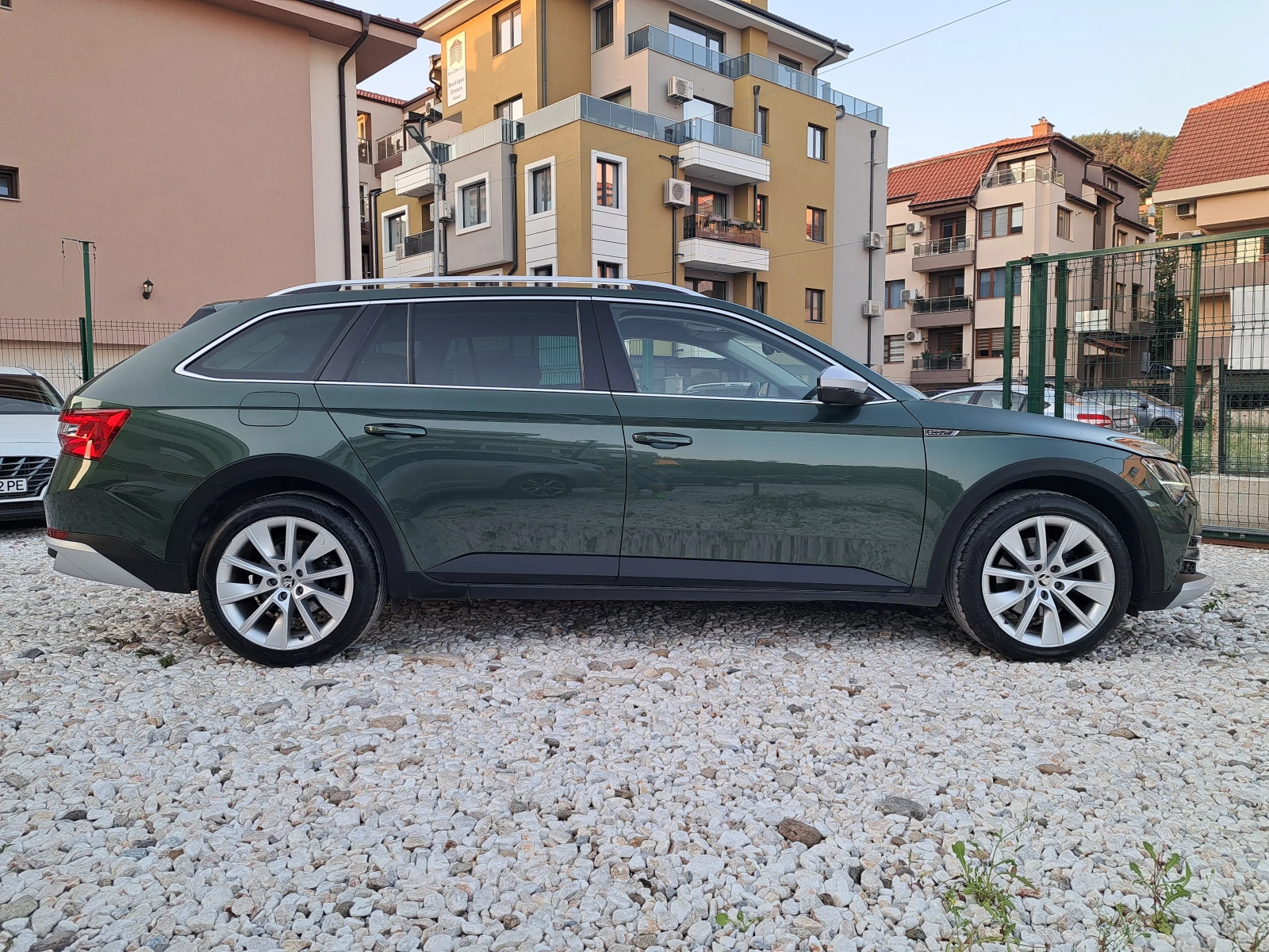 Skoda Superb Scout 2.0Tdi 200 к.с. 4х4 - изображение 4