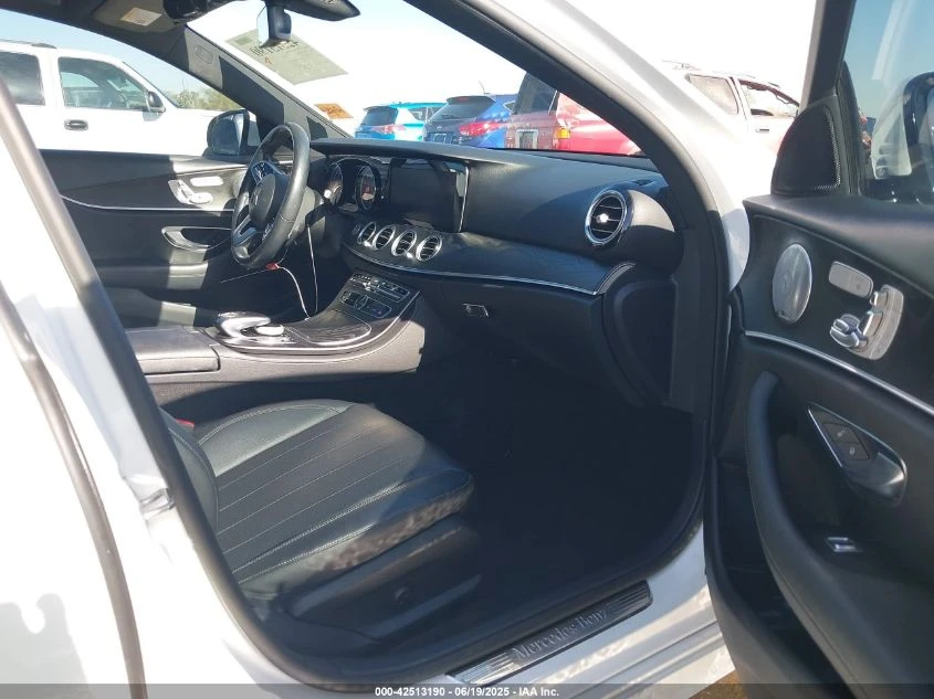 Mercedes-Benz E 450 2019 MERCEDES-BENZ E 450 4MATIC - изображение 10