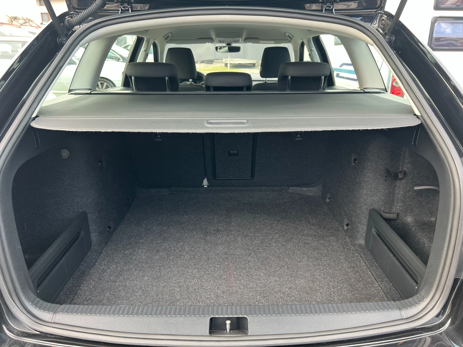 Skoda Octavia 2.0TDI 4x4/DSG/179526км./TMBLK7NE2J0160466/ - изображение 9