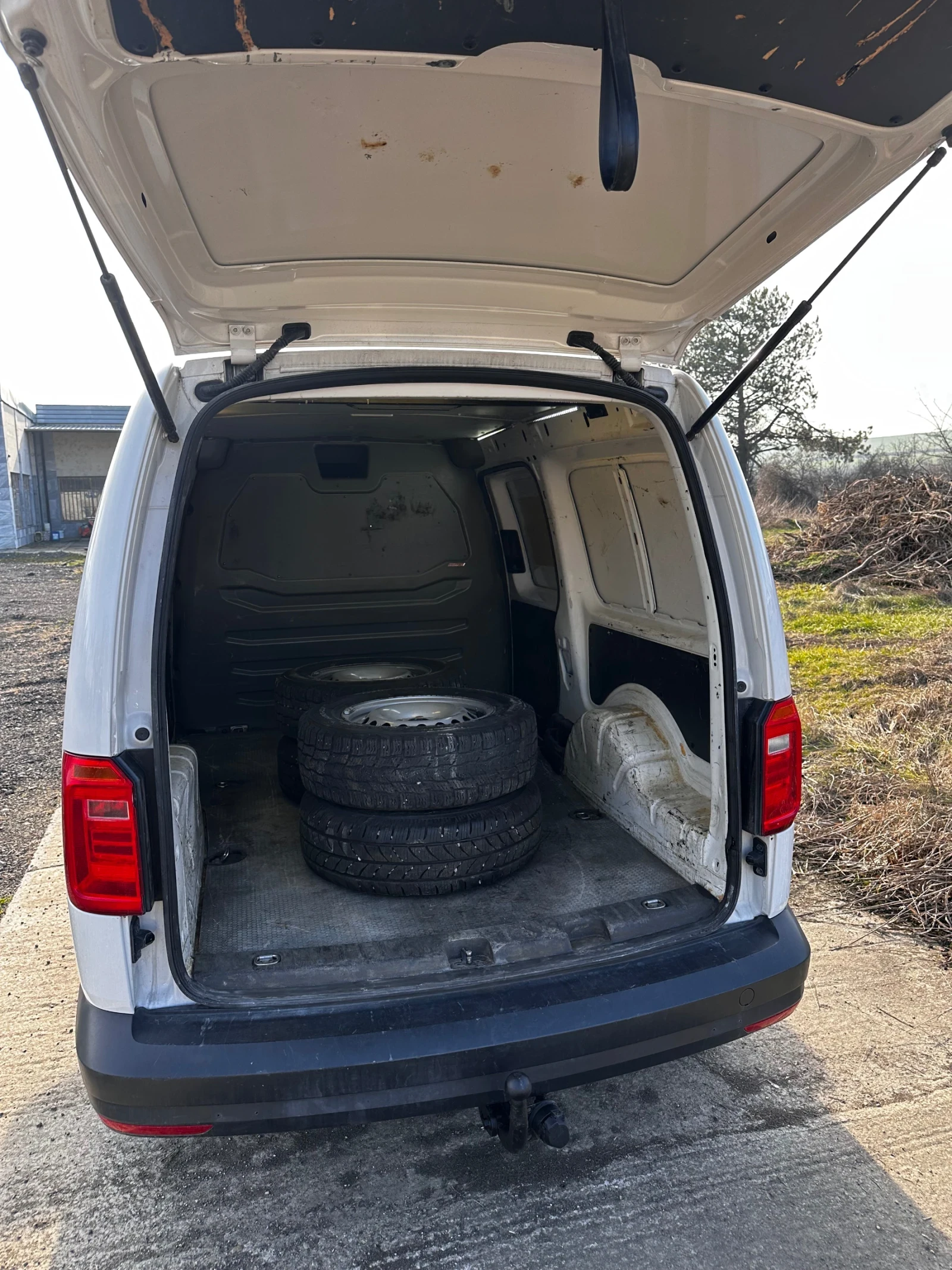 VW Caddy VW Caddy 2.0* Long* Maxi* Klima* Navi, снимка 10 - Автомобили и джипове - 53749642